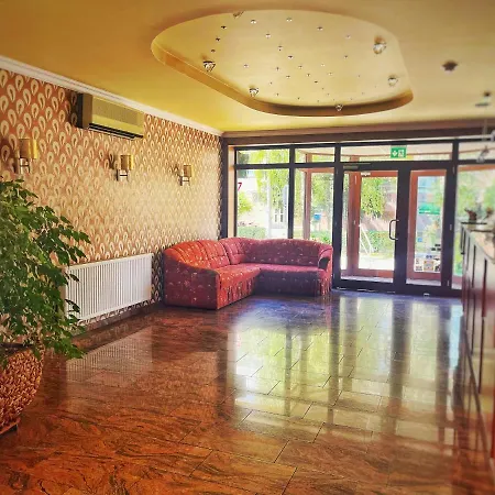 Alkotmany Vendeghaz Guest house *