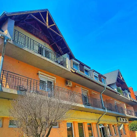 Guest house Alkotmany Vendeghaz